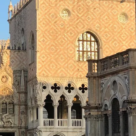 Venetian Infinity アパート *
